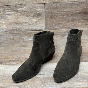 Vince Camuto Cinza Brown Suede Ankle Boots Women's Size 8.5